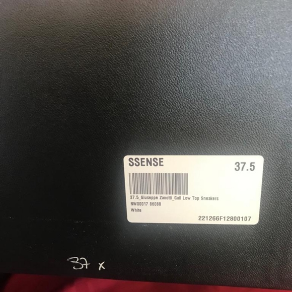 GIUSEPPE ZANOTTI Shoes box &Dust bag - Picture 2 of 4